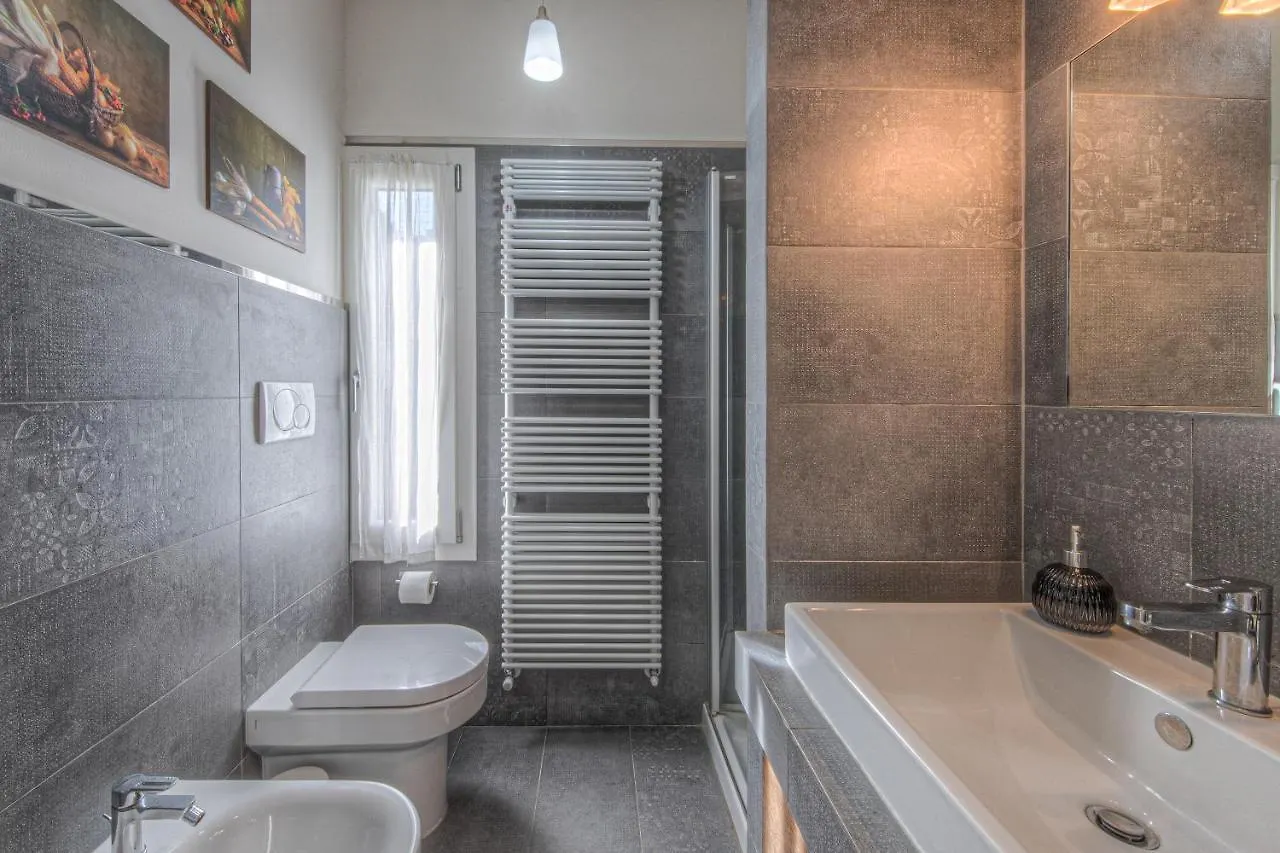 Villa Torretti Centro, Relax E Parcheggio Privato