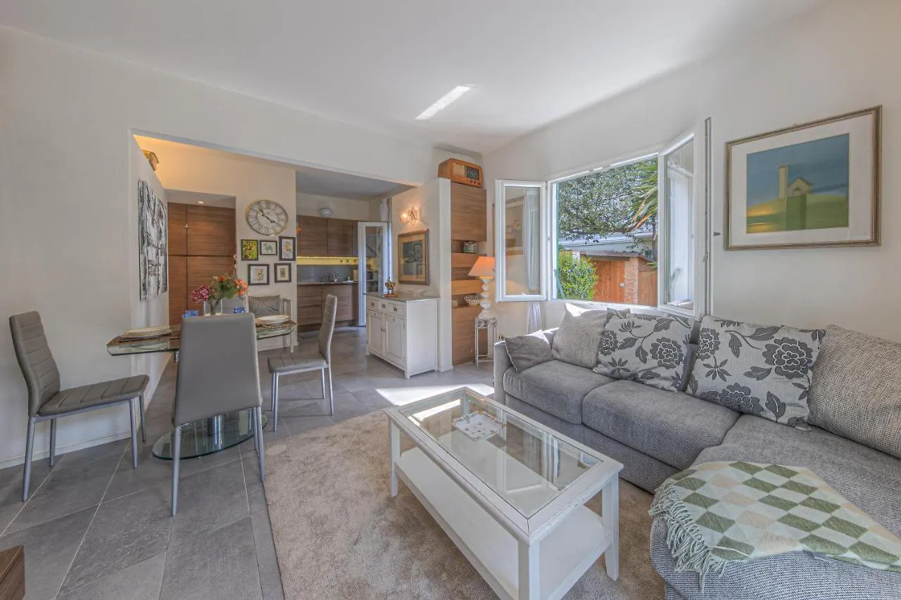 Villa Torretti Centro, Relax E Parcheggio Privato Apartment